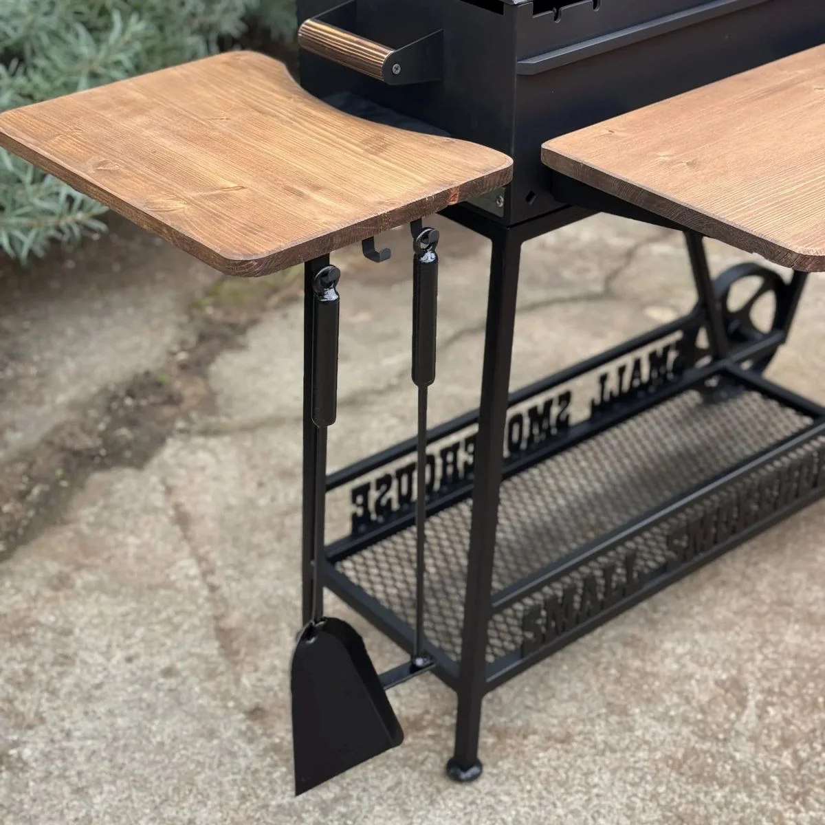 SMALL SMOKEHOUSE āra virtuve — attēls 10